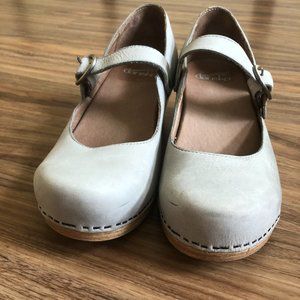 Dansko Leather Missy- Grey (Size 37)
